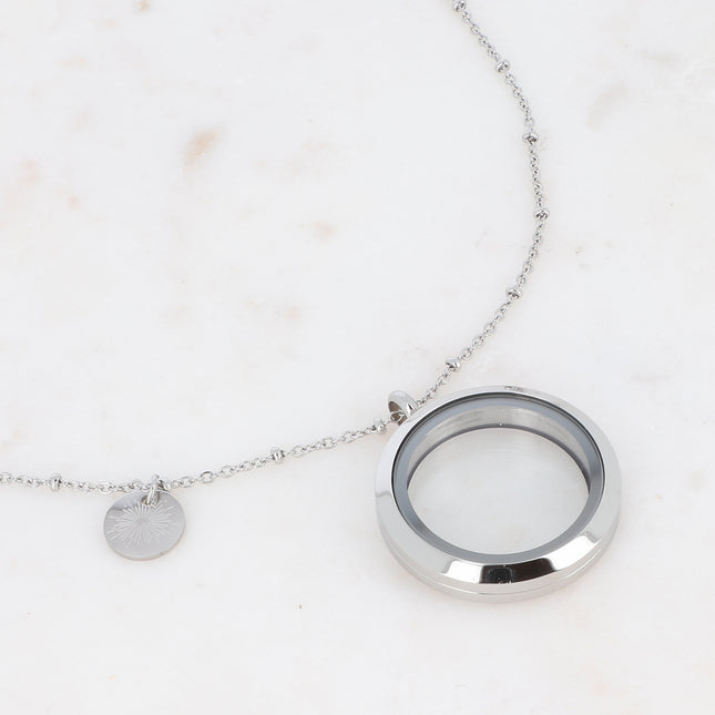Round locket necklace
