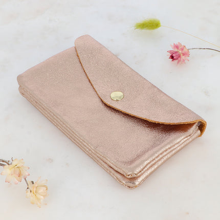 Pochette Barcelone - 1 bouton aimanté, 1 zip et 3 poches