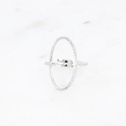Bague fine Ilsa - ovale ajouré effet martelé