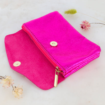 Pochette Barcelone - 1 bouton aimanté, 1 zip et 3 poches