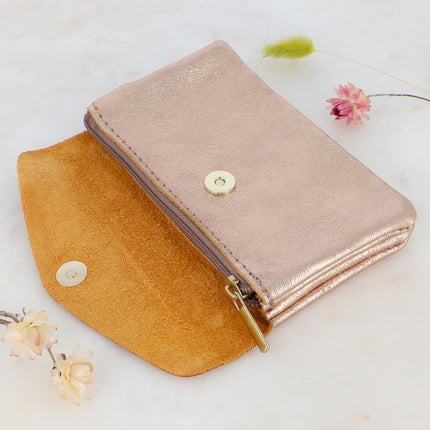 Pochette Barcelone - 1 bouton aimanté, 1 zip et 3 poches