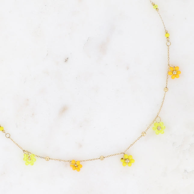Collier - 5 fleurs perlées