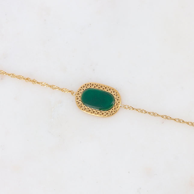 Ambrose bracelet with oval stone