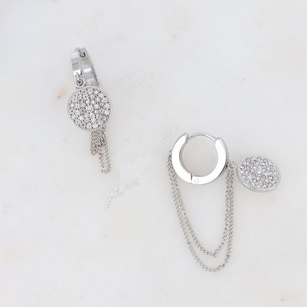 Hoop earrings with round discs set with zirconium oxides and chains