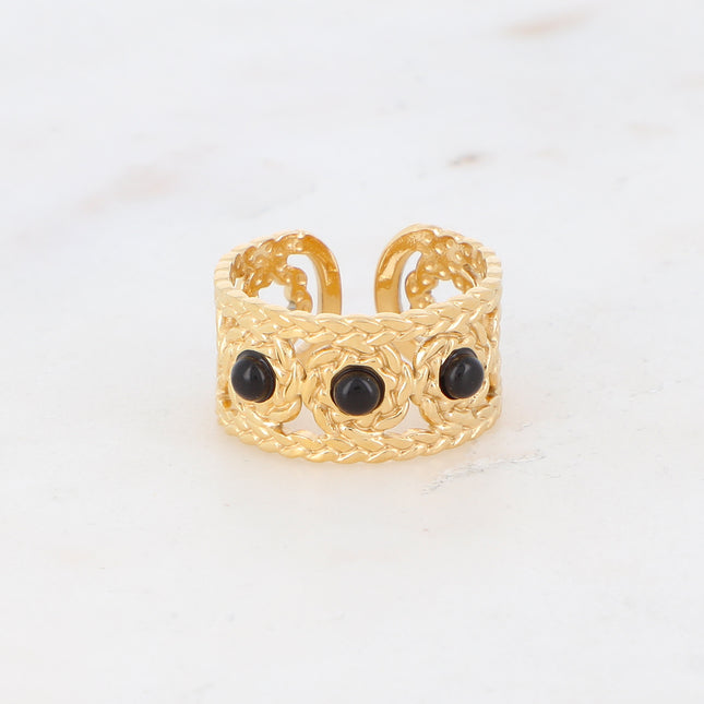 Braided ring with natural stones