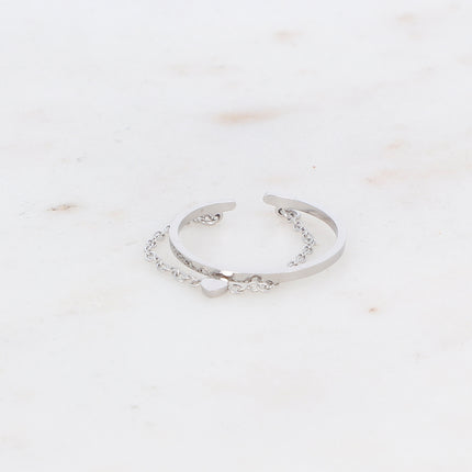Bague avec anneau torsadé et coeur sur chaîne pendante