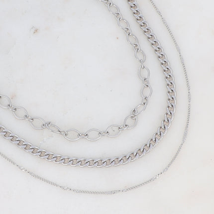 Collier 3 rangs avec mailles gourmettes et ovales texturés
