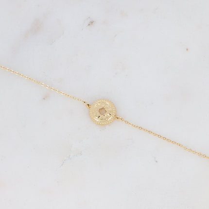 Bracelet avec pendentif martelé avec trèfle ajouré