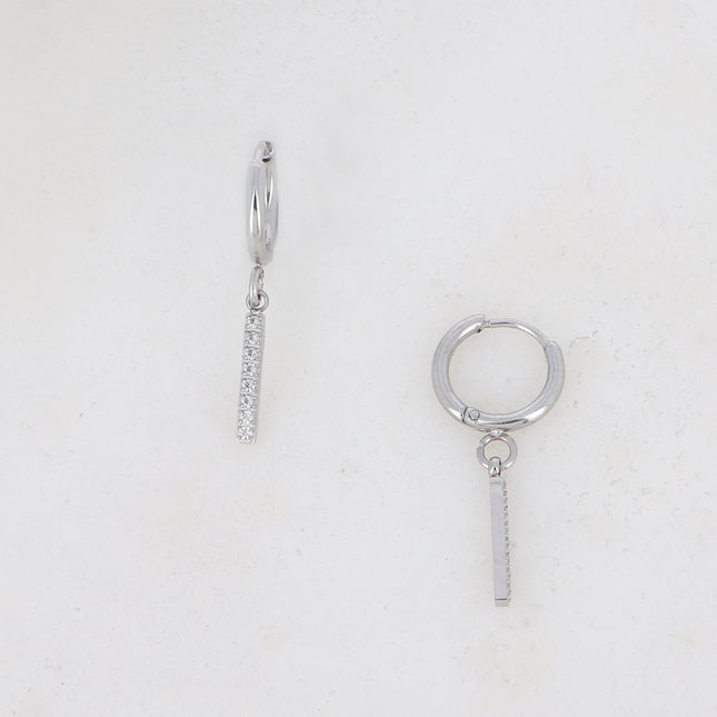 Créoles avec barre et oxydes de zirconium