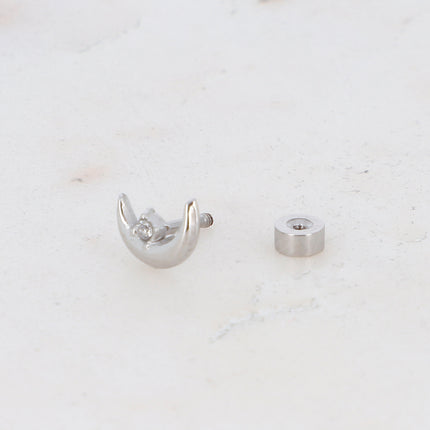 Piercing avec lune et oxyde de zirconium