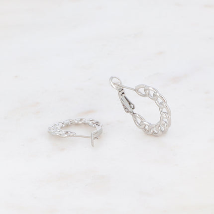 Hoop earrings with an openwork mesh design