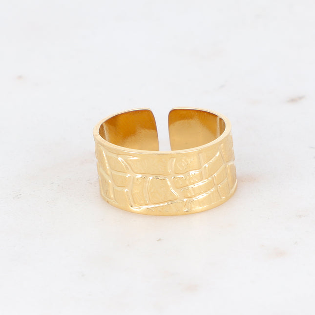 Hinalie ring - hammered crocodile effect