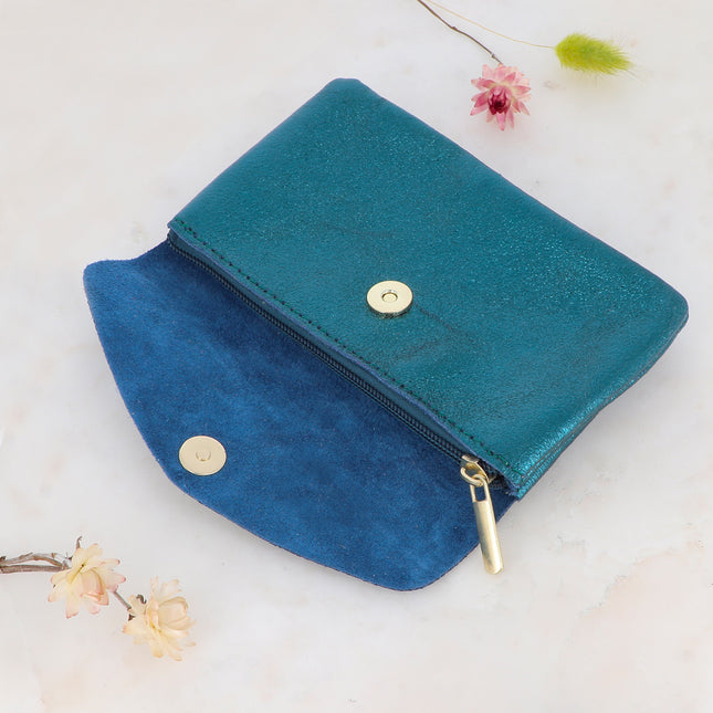Pochette Barcelone - 1 bouton aimanté, 1 zip et 3 poches