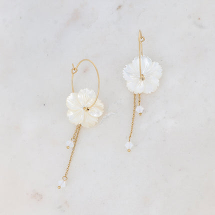 Safyia Creole earrings - mother-of-pearl flower