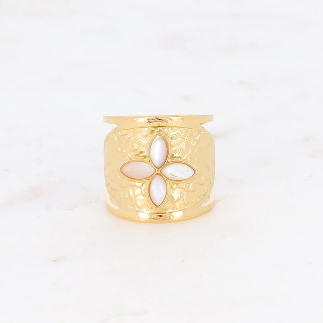 Gwendoline ring - clover and natural stone