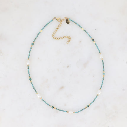 Collier - perles d'eau douce, perles de rocaille et pierres naturelles