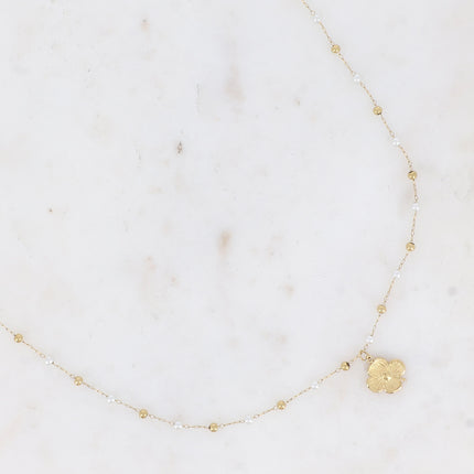 Collier Kamari perles - trèfle et perles d'acétates nacrées