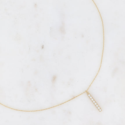 Collier - barre et oxydes de zirconium