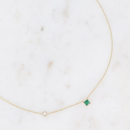 Collier - cristal carré et oxyde de zirconium