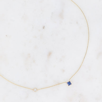 Collier - cristal carré et oxyde de zirconium