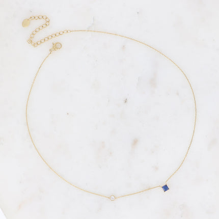Collier - cristal carré et oxyde de zirconium