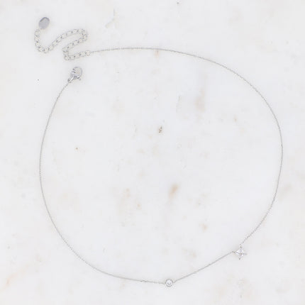 Collier - cristal carré et oxyde de zirconium