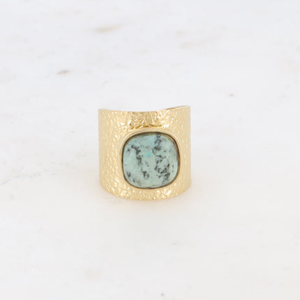 Bague large - effet écaillé, cabochon carré et émail