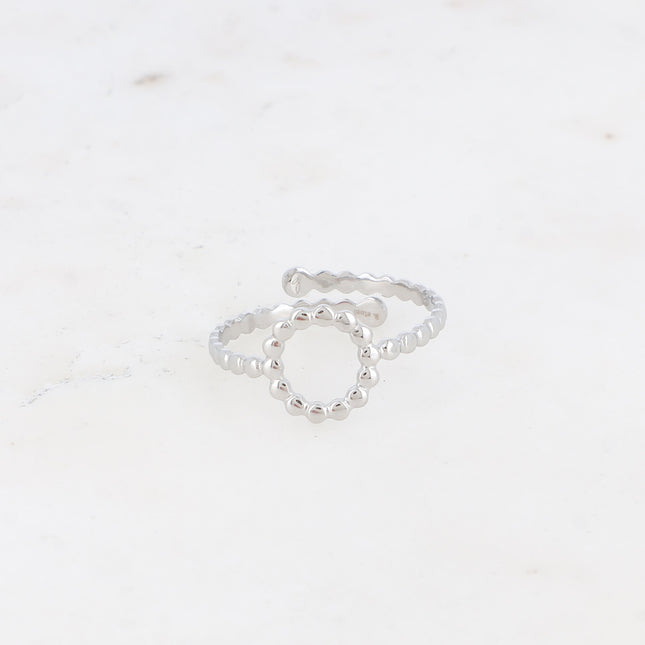 Ring - round with a pearly effect
