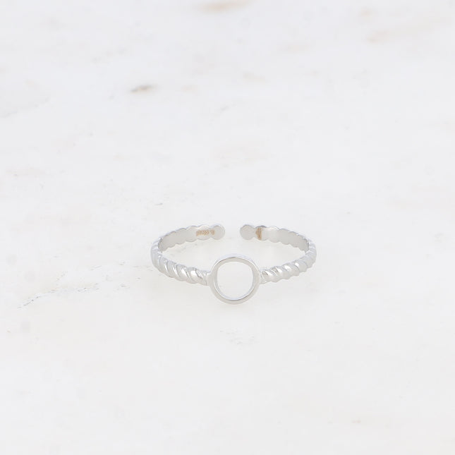 Cloanie ring - smooth round and beaded effect band