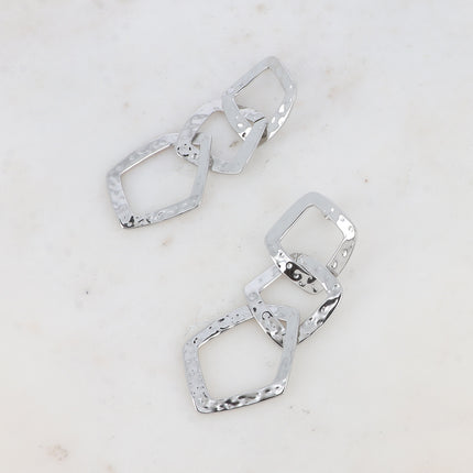 Boucles pendantes Trina - formes géométriques martelées et ajourées