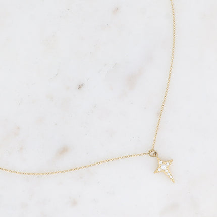 Collier - étoile et oxydes de zirconium