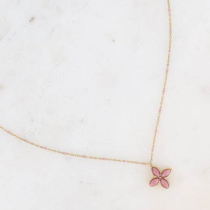 Collier Gwendolina - chaîne émaillée, trèfle et pierre naturelle