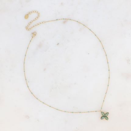 Collier Gwendolina - chaîne émaillée, trèfle et pierre naturelle