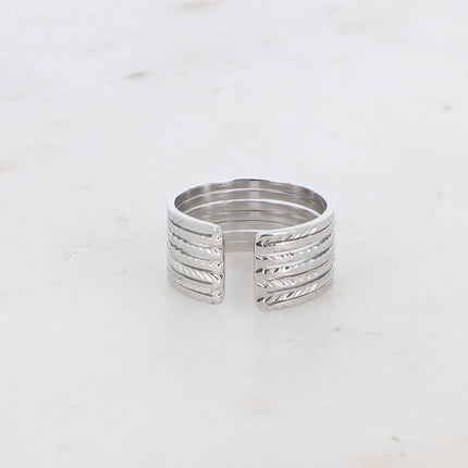 Bague Sita - lignes effet martelé