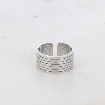 Bague Eloisa - lignes effet martelé