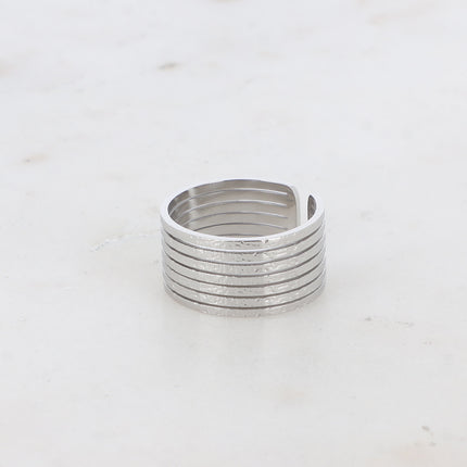 Bague Eloisa - lignes effet martelé