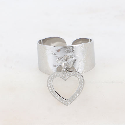 Ring - openwork heart charm