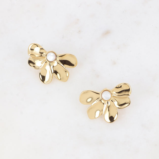 Stud earrings - floral motif and round natural stone