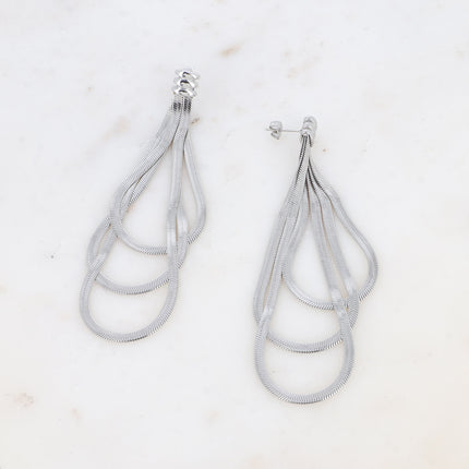 Dangling loops - 3 mirror stitches