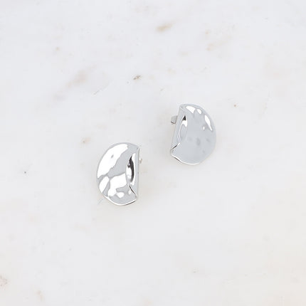 Boucles puces - petit empiècement recourbé et martelé