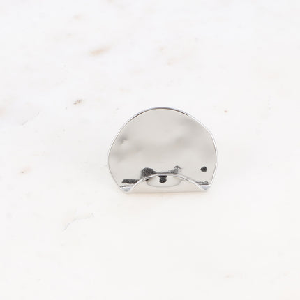 Bague - pièce ronde recourbée et martelée