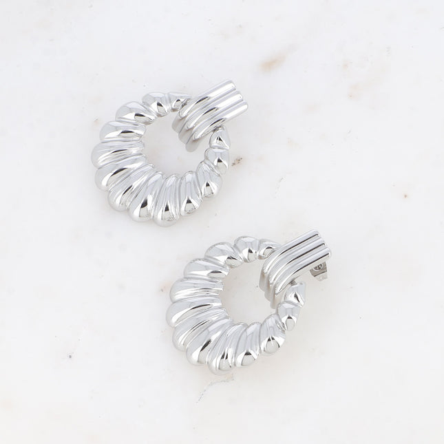 Boucles pendantes - barre striée et anneau rond torsadé