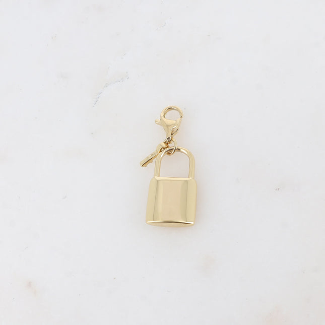 Charm Cadina - oxydes de zirconium, clef, cadenas avec étoile