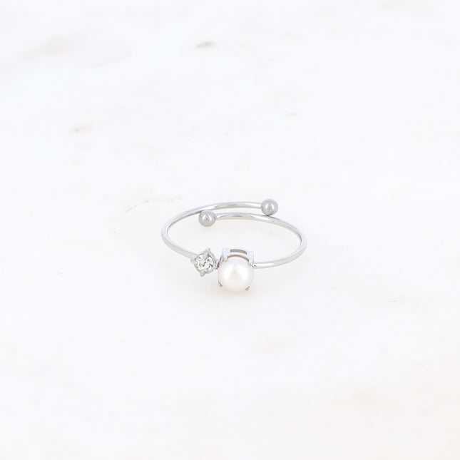Bague fine - petite perle en résine blanche et cristal taillé