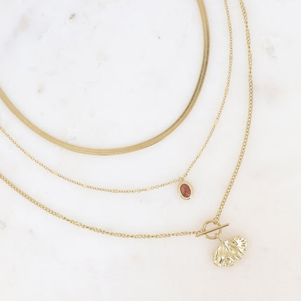 Collier 3 rangs Sierra - motif anneau et barre, feuille de ginko et pierre naturelle ovale