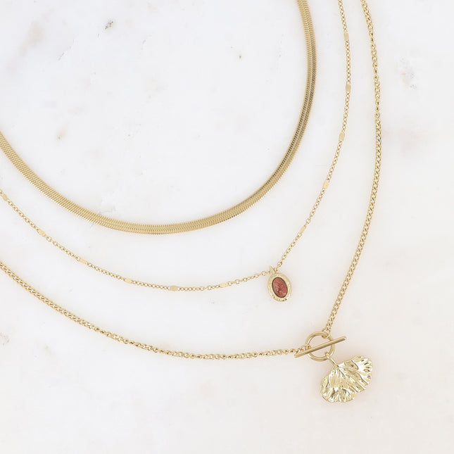 Sierra 3-strand necklace - ring and bar motif, ginkgo leaf and oval natural stone