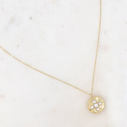 Amani Necklace - 5 Natural Stones with a Flower Effect