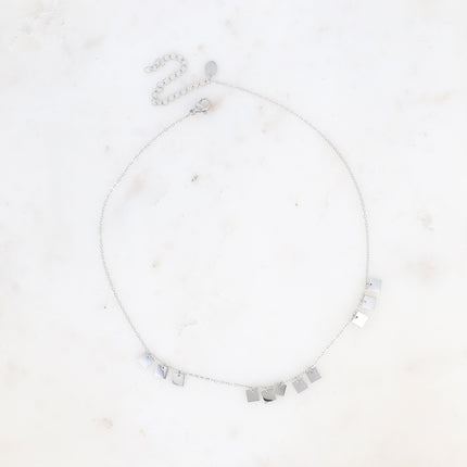 Collier - pampilles carrées plates