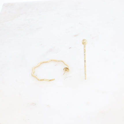 Créoles - anneau fin plat, ligne ondulée 42x42mm