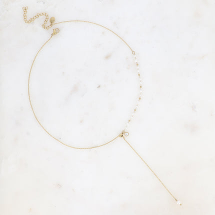 Collier Teodora Y type cravate - boule coulissante, perles de résine blanche et cristal taillé